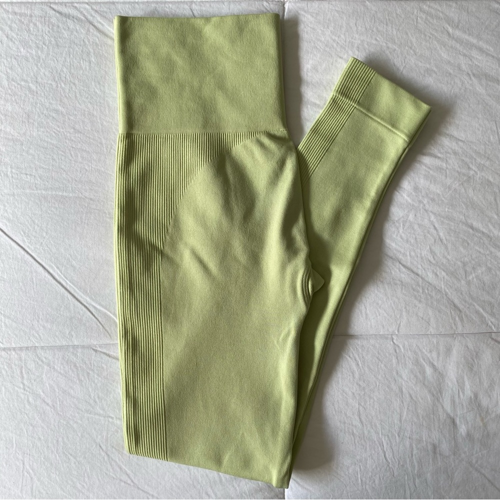 Set Active x Madelyn Cline Sculptflex Leggings Kiwi